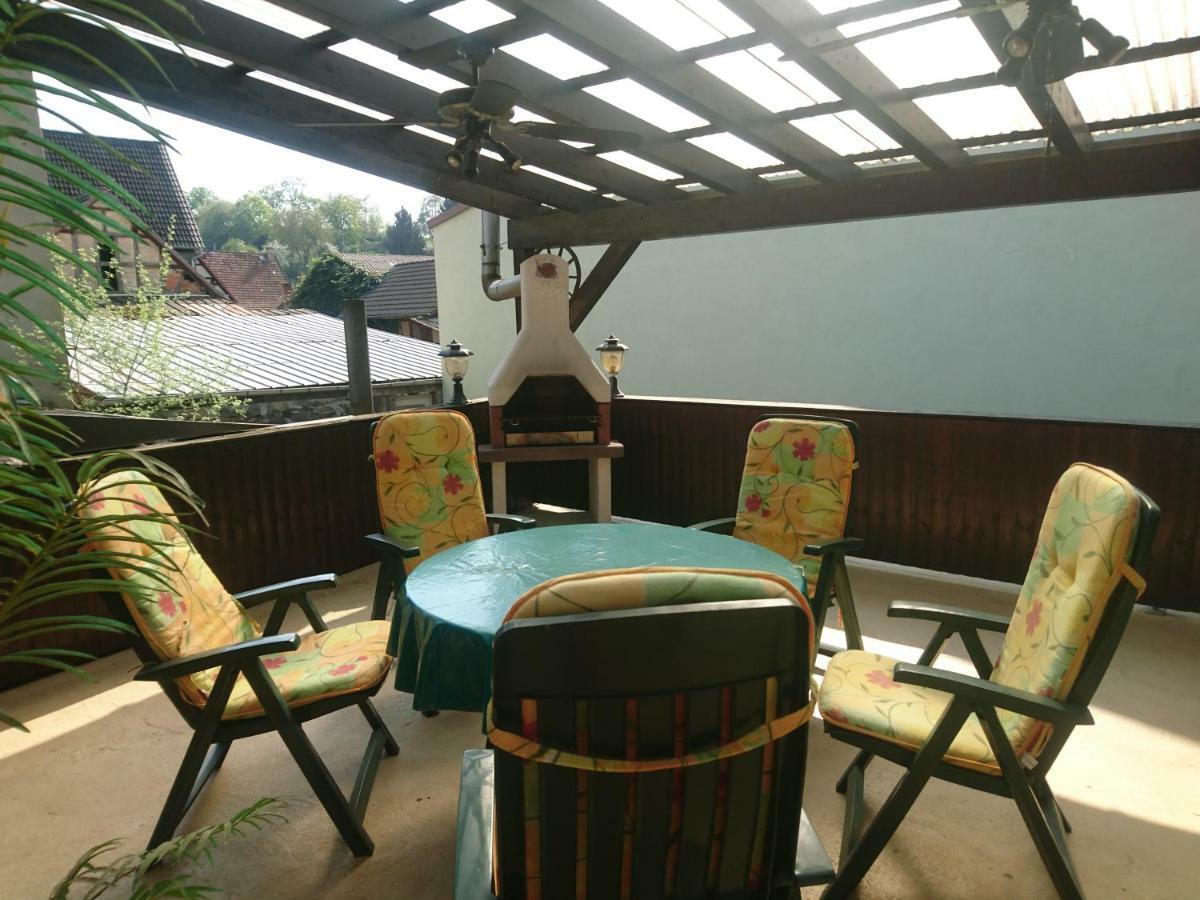 Апартаменты Fachwerkhaus In D 63667 Nidda Fuer 8 Bis 12 Personen Экстерьер фото